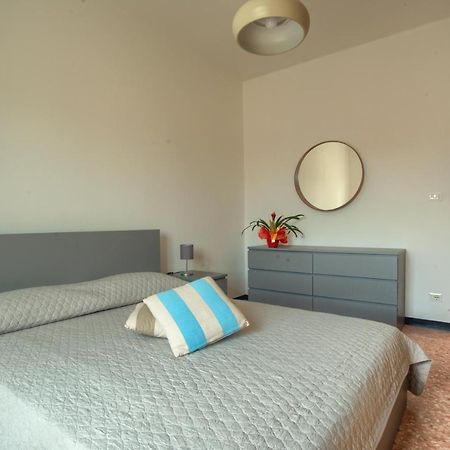 Appartamento Di Fronte Alla Pista Ciclabile Con 2 Camere Da Letto E Wifi Imperia Eksteriør billede